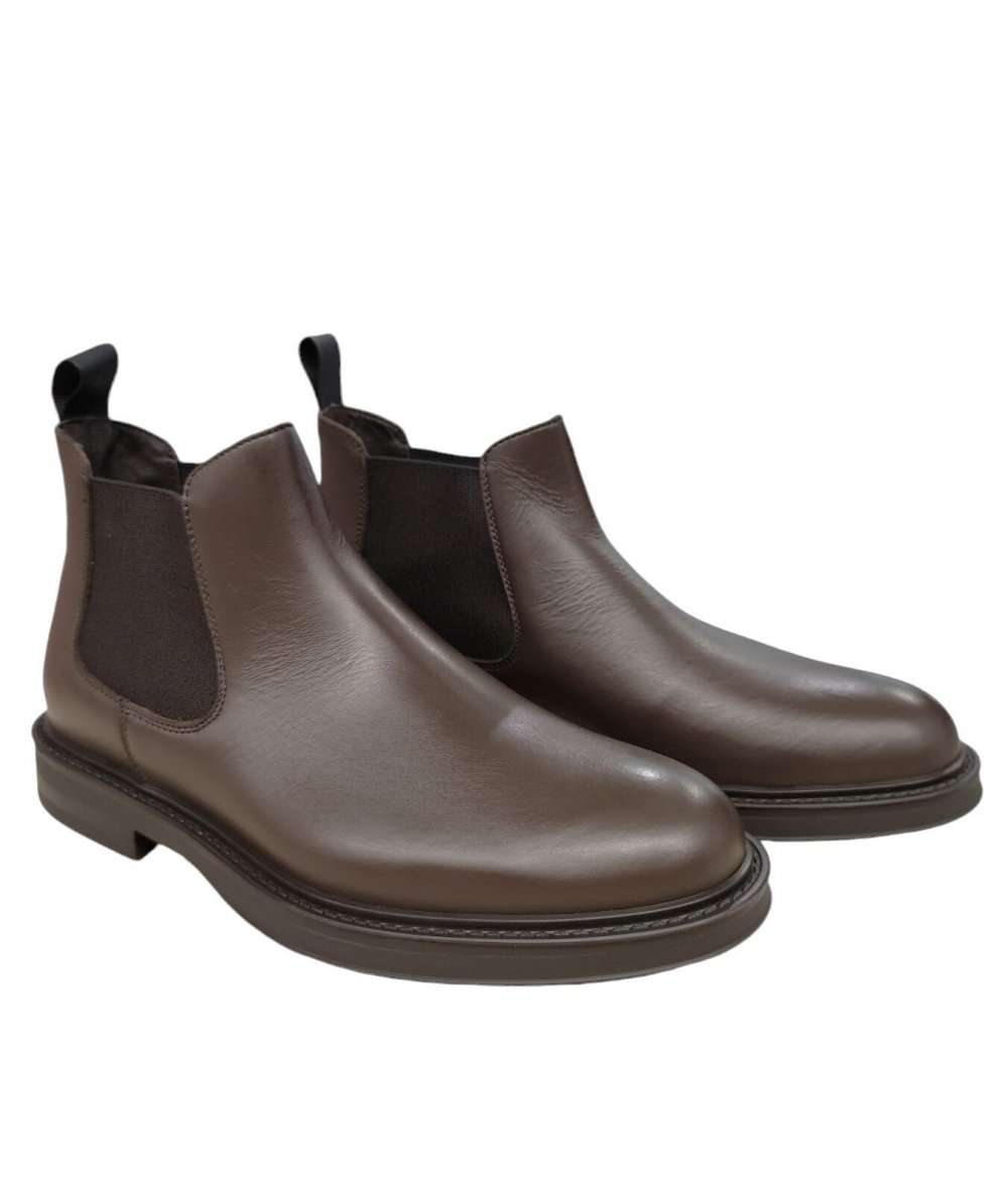 Frau 72N7 Chelsea Boot in pelle
